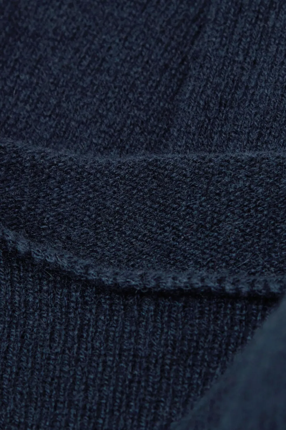 100% Cashmere Long Sleeve Top