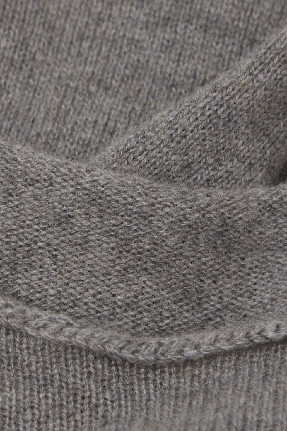 100% Cashmere Long Sleeve Top