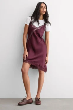 Asymmetric Slip in Viscose Satin with Lace