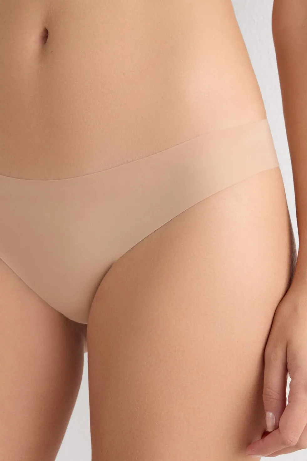 Brazilian Panties in Seamless Ultra Light Microfiber