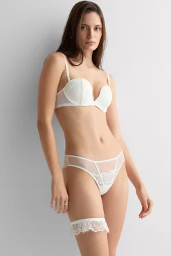 Ethereal Embrace Garter