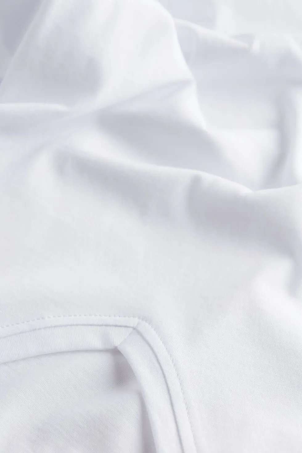 Extrafine Superior Cotton V-Neck T-Shirt