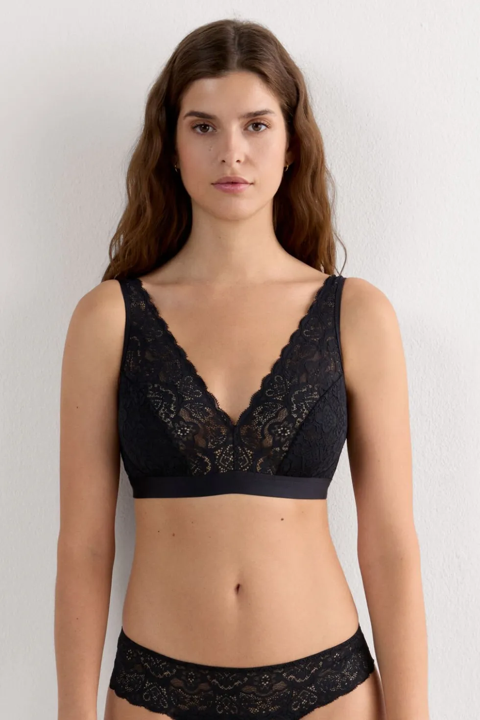 Lara Lace Triangle Bra