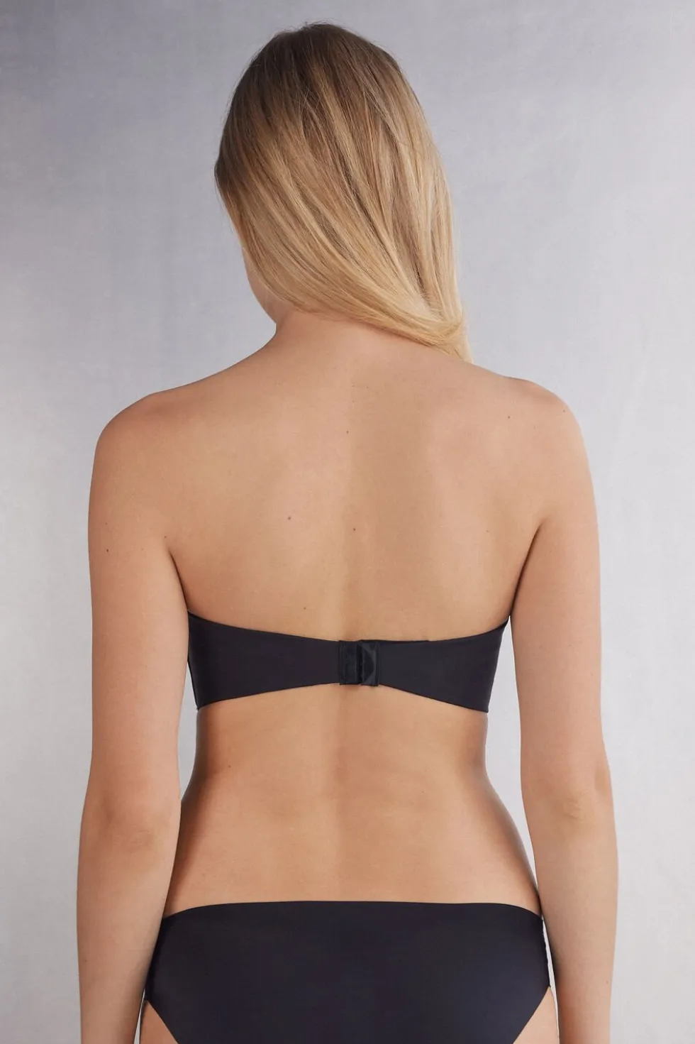 Laura Bandeau Bra in Ultralight Microfiber