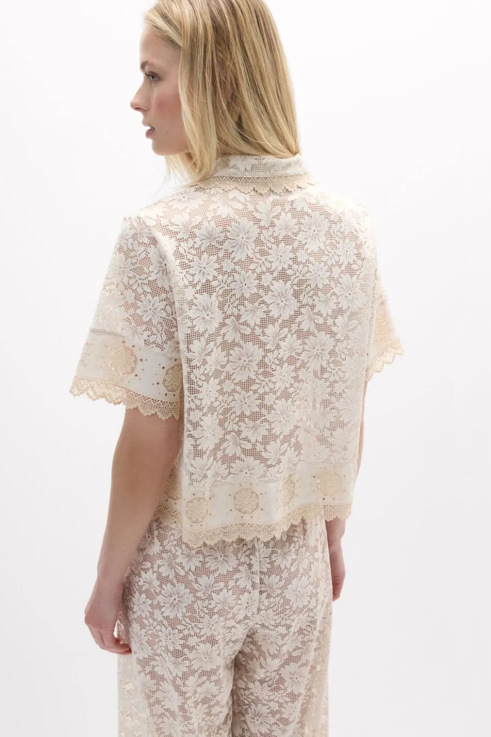 Midsummer Dream Short Sleeve Lace Shirt