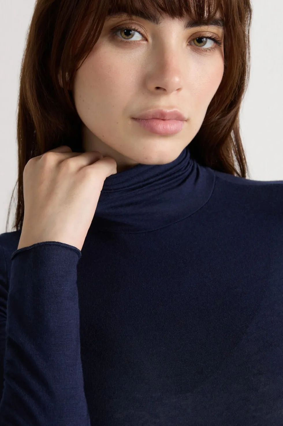 Modal Cashmere Ultralight High-Neck Top