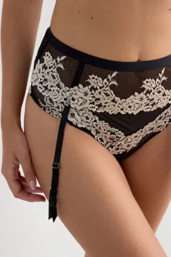 Pretty Flowers Garter Belt