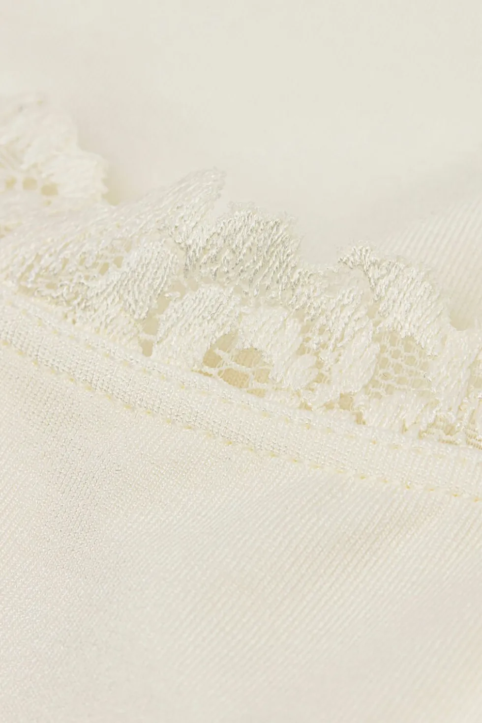 Pretty Flowers Modal Slip