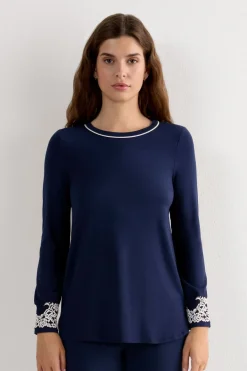 Pretty Flowers Modal Top