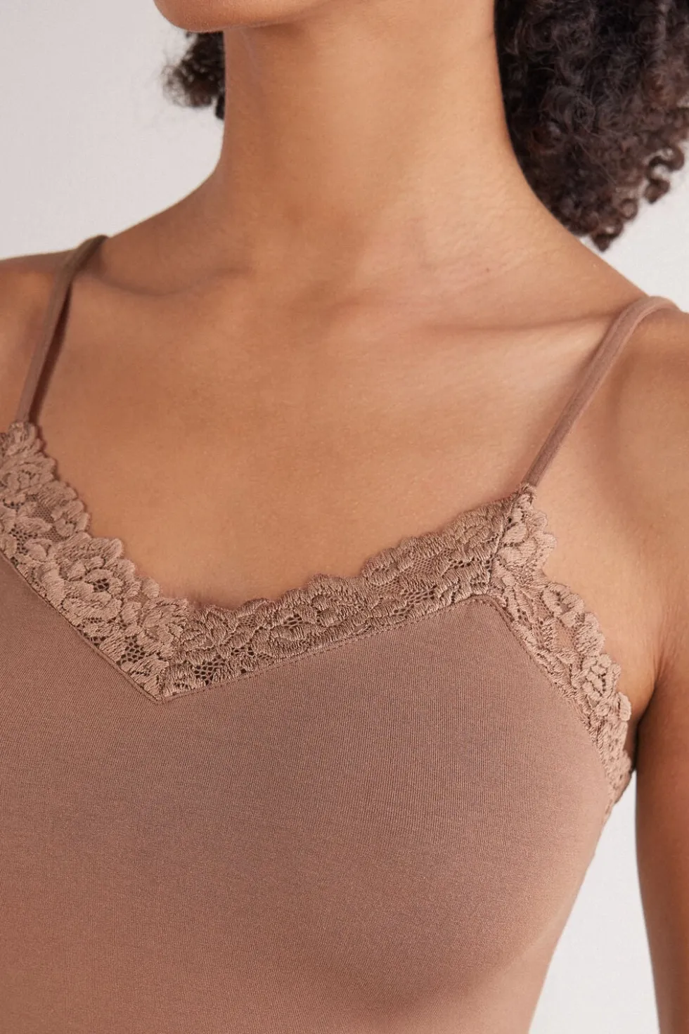 Pretty Flowers Modal Top