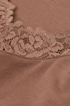 Pretty Flowers Modal Top