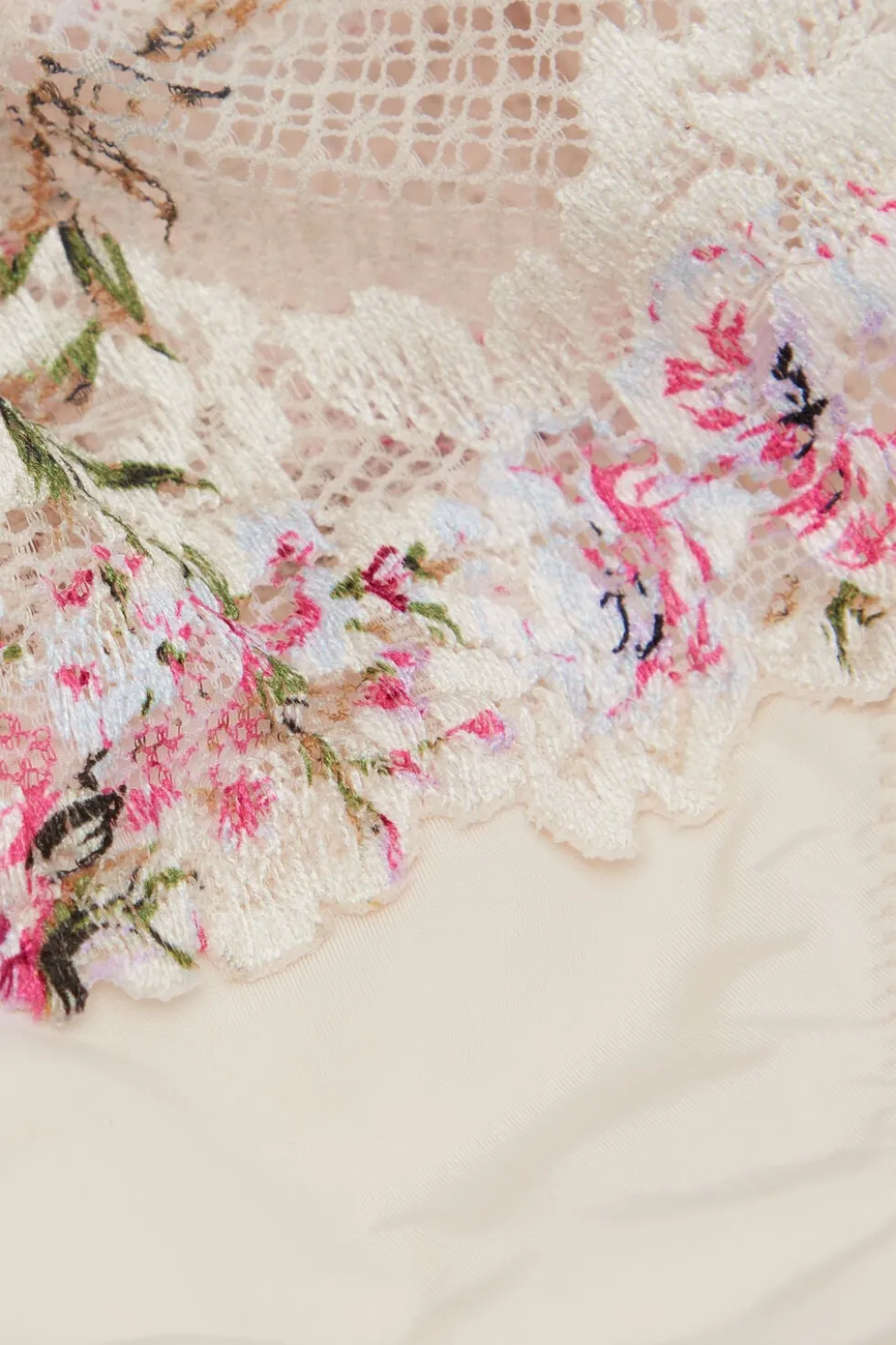 Pretty Flowers Print Hipster Brazilian