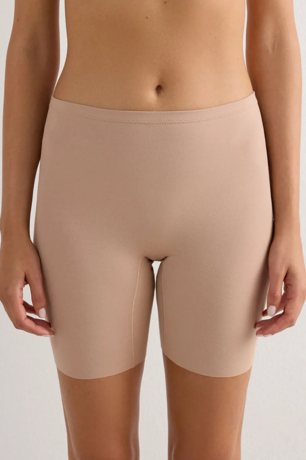 Raw Edge Seamless Cotton Shorts