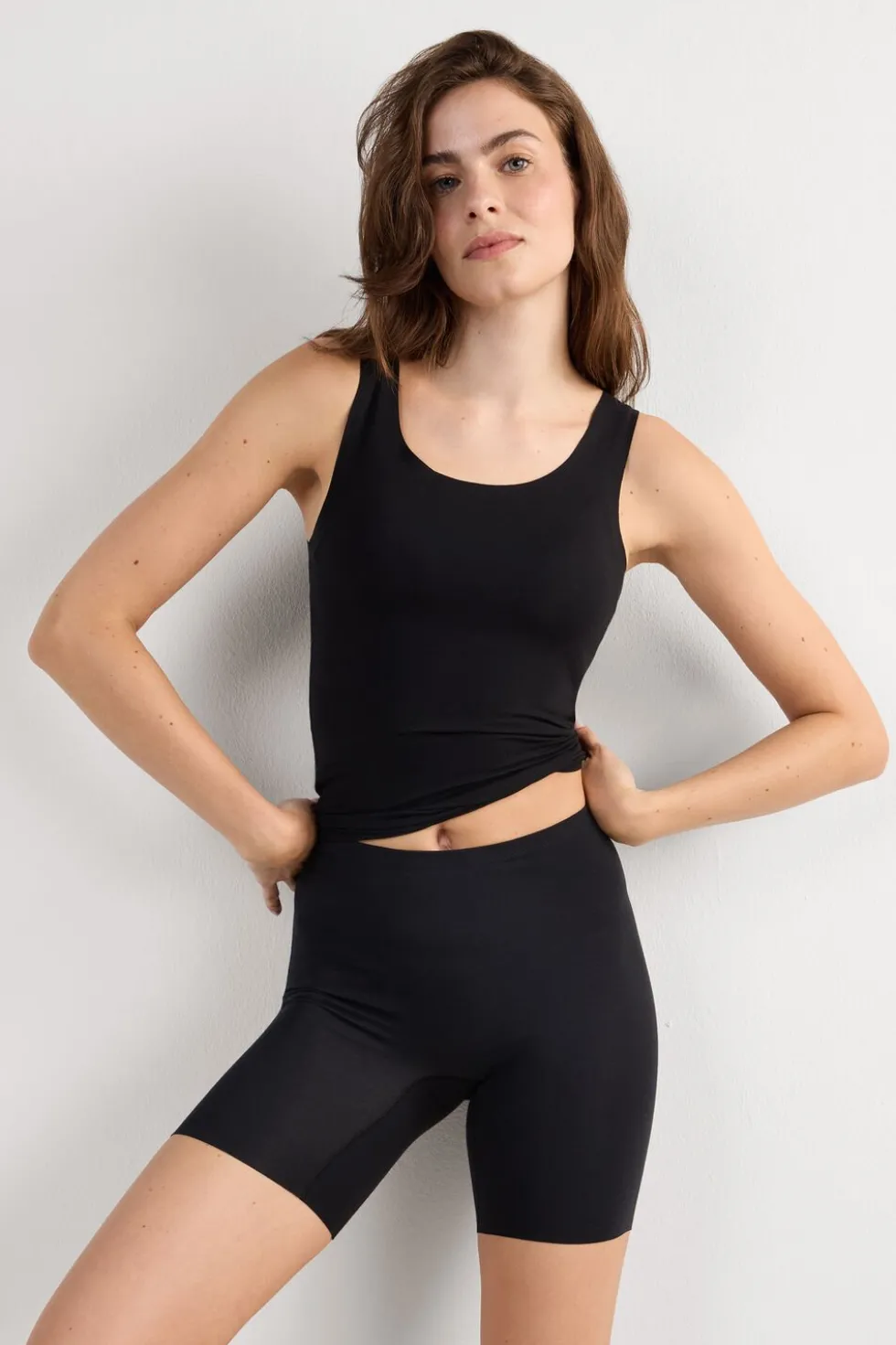Raw Edge Seamless Cotton Shorts
