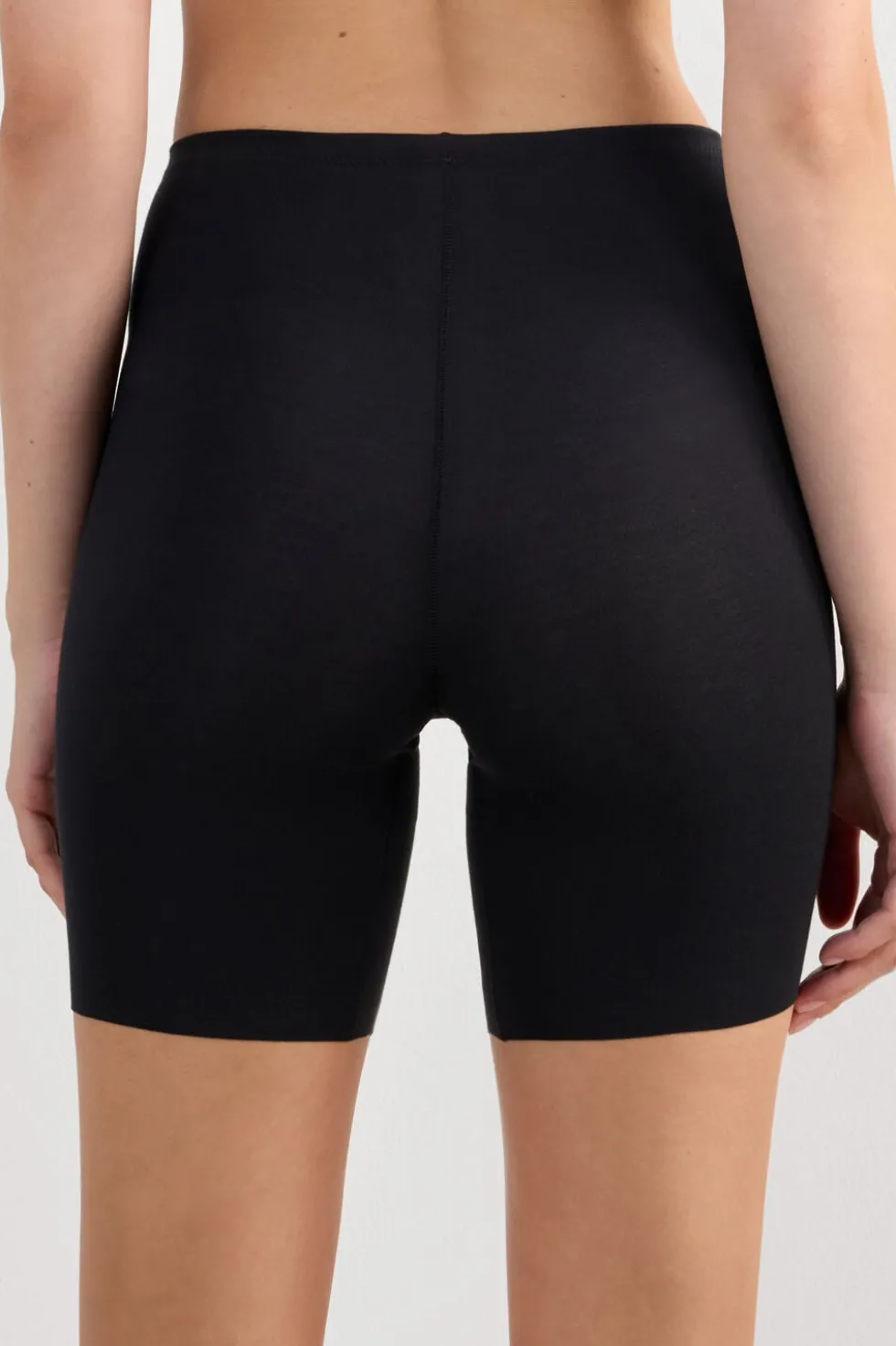 Raw Edge Seamless Cotton Shorts