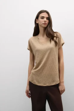 The Pure Linen Short Sleeve V-Neck Top in Linen