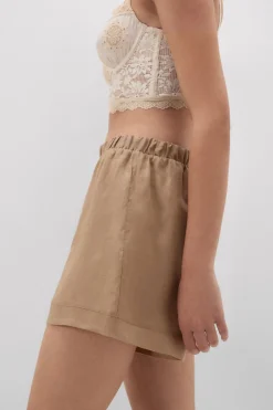 The Pure Linen Shorts in Linen Fabric