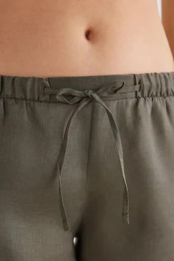 The Pure Linen Shorts in Linen Fabric