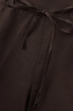 The Pure Linen Shorts in Linen Fabric
