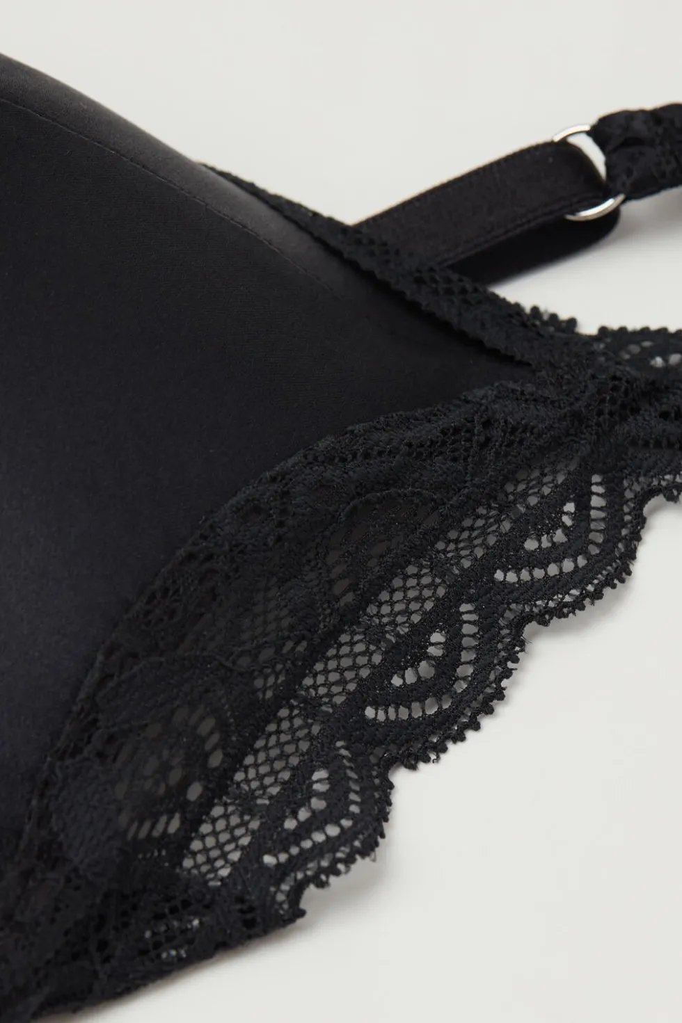 Tiziana Wireless Plunge Triangle Bra in Silk and Lace