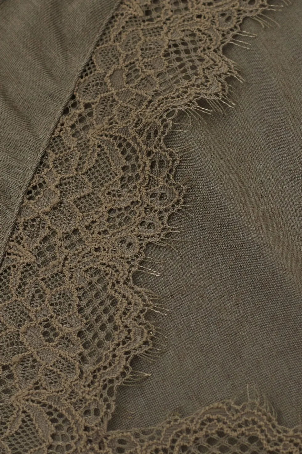 Ultralight Cashmere Lace Long Sleeve Shirt