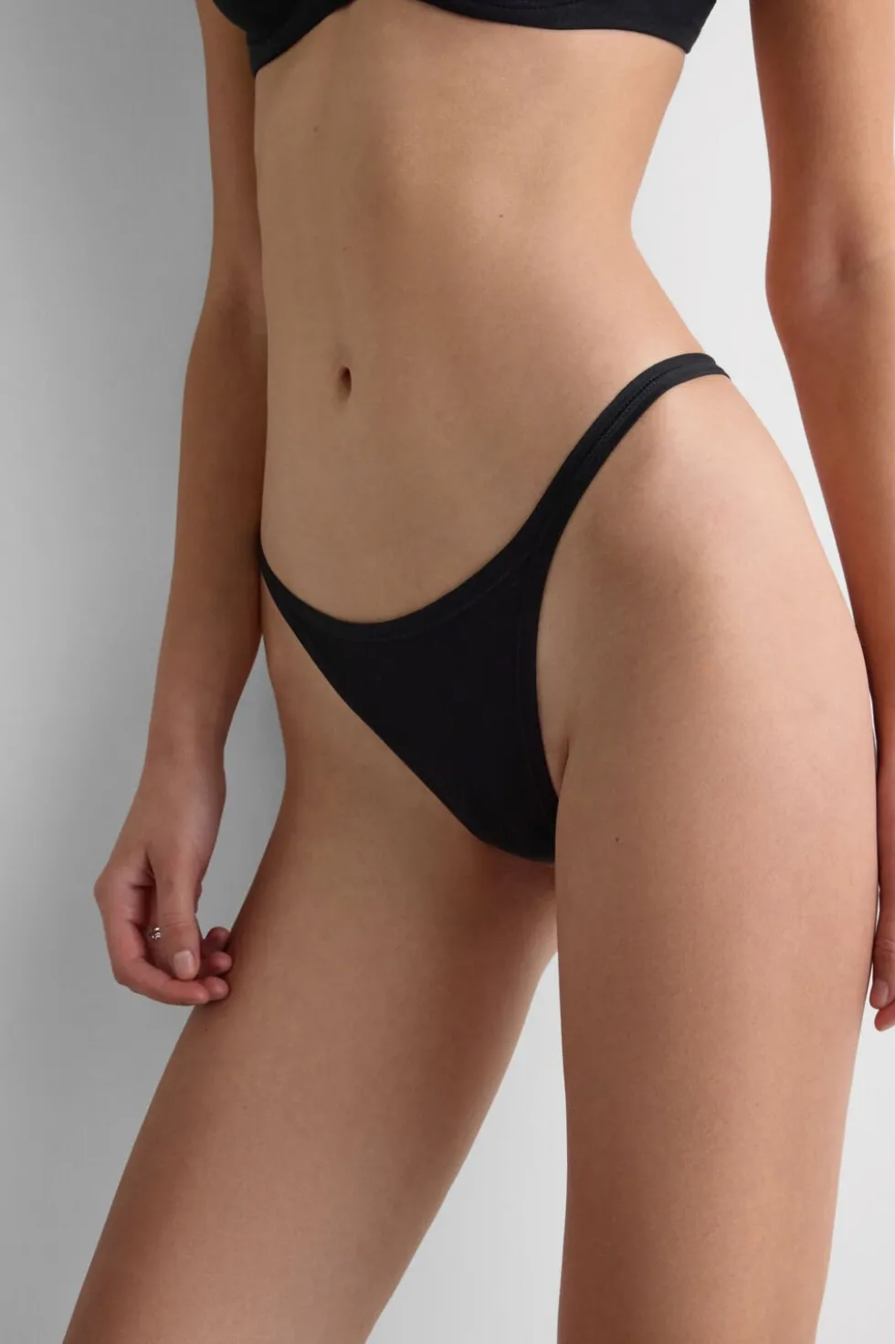 Ultralight Cotton String Thong
